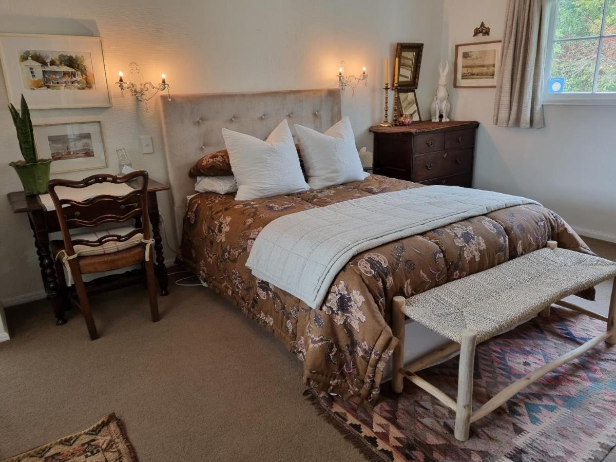 Whiteacres Bed & Breakfast Invercargill Exterior photo