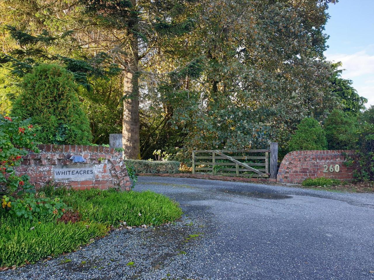 Whiteacres Bed & Breakfast Invercargill Exterior photo